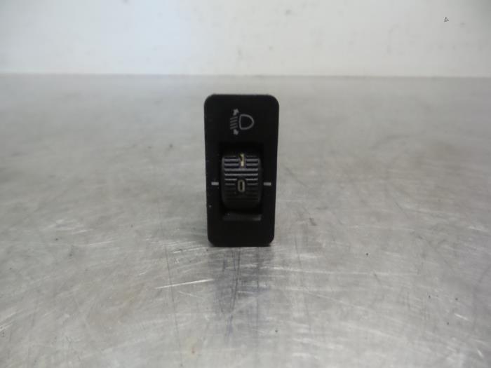 AIH headlight switch from a BMW 5 serie (E39) 523i 24V 1999