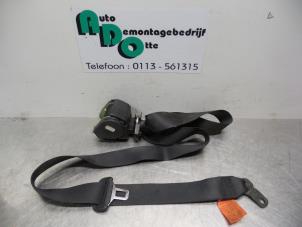 Used Front seatbelt, right BMW 5 serie (E39) 523i 24V Price € 30,00 Margin scheme offered by Autodemontagebedrijf Otte