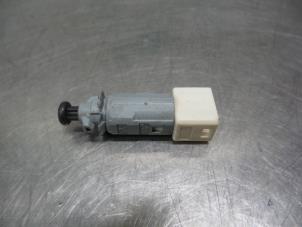 Used Brake light switch Mitsubishi Colt (Z2/Z3) 1.3 16V Price € 10,00 Margin scheme offered by Autodemontagebedrijf Otte