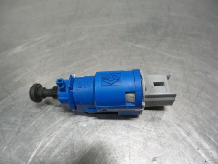 Renault Clio Reversing light switches stock