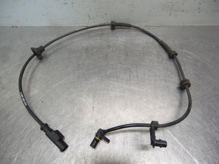 Begagnade ABS-sensor Toyota Aygo Pris € 20,00 Marginaltabell erbjuds av Autodemontagebedrijf Otte