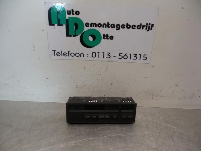 Begagnade Innerdisplay BMW 3 serie (E36/2) 318iS 1.8 16V Pris € 50,00 Marginaltabell erbjuds av Autodemontagebedrijf Otte