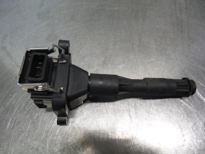 Gebrauchte Zündspule BMW 5 serie (E39) 525i 24V Preis € 10,00 Margenregelung angeboten von Autodemontagebedrijf Otte