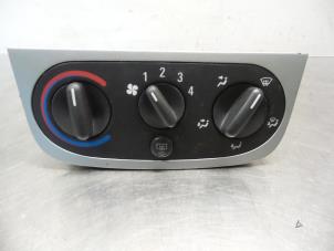 Used Heater control panel Opel Corsa C (F08/68) 1.4 16V Price € 20,00 Margin scheme offered by Autodemontagebedrijf Otte