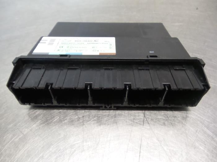 Used Body control computer Jaguar X-type 2.0 D 16V Price € 40,00 Margin scheme offered by Autodemontagebedrijf Otte