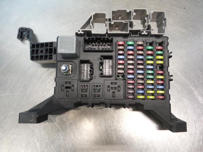 Fuse box Jaguar Xtype 2.0 D 16V 518904206 JAGUAR