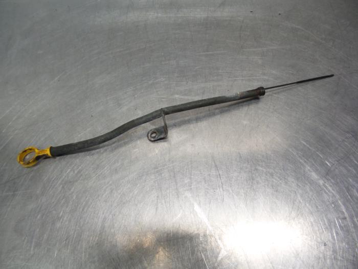 Gebrauchte Ölmessstab Daihatsu Cuore (L251/271/276) 1.0 12V Preis € 15,00 Margenregelung angeboten von Autodemontagebedrijf Otte