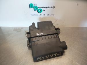 Usagé Boîtier filtre à air Toyota Yaris (P1) 1.0 16V VVT-i Prix € 20,00 Règlement à la marge proposé par Autodemontagebedrijf Otte