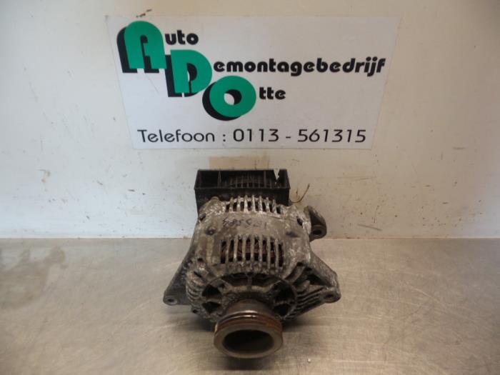Usagé Dynamo Renault Clio II (BB/CB) 1.6 RN, RT Prix € 25,00 Règlement à la marge proposé par Autodemontagebedrijf Otte