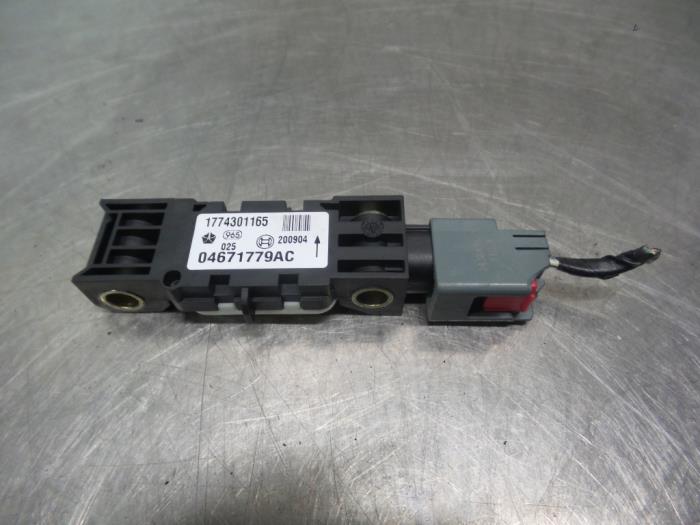 Gebrauchte Airbag Sensor Chrysler 300 C 2.7 V6 24V Preis € 40,00 Margenregelung angeboten von Autodemontagebedrijf Otte