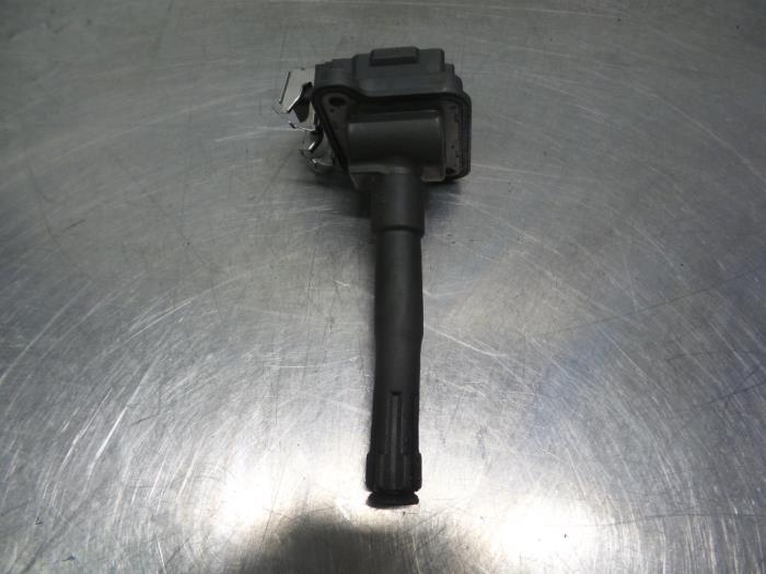 Usagé Bobine Audi A8 (D2) 3.7 V8 32V Quattro Prix € 25,00 Règlement à la marge proposé par Autodemontagebedrijf Otte