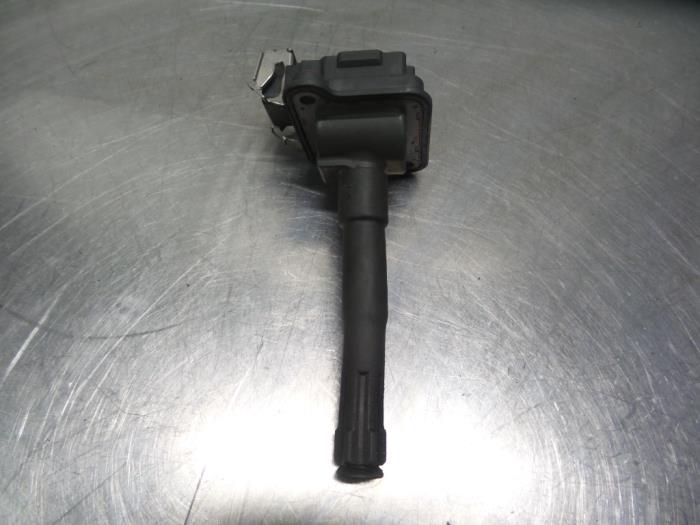 Usagé Bobine Audi A8 (D2) 3.7 V8 32V Quattro Prix € 25,00 Règlement à la marge proposé par Autodemontagebedrijf Otte