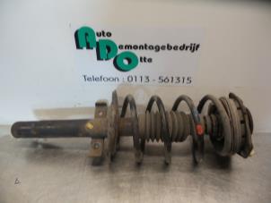 Used Front shock absorber rod, right Renault Megane II Grandtour (KM) 1.5 dCi 100 Price € 25,00 Margin scheme offered by Autodemontagebedrijf Otte
