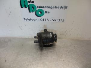 Used Power steering fluid reservoir BMW 3 serie Compact (E36/5) 316i Price € 20,00 Margin scheme offered by Autodemontagebedrijf Otte
