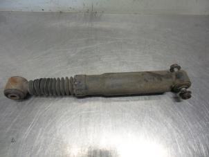 Used Rear shock absorber, right Peugeot 807 2.2 HDiF 16V Price € 30,00 Margin scheme offered by Autodemontagebedrijf Otte