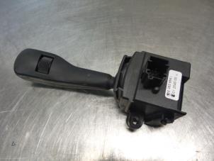 Usados Interruptor de limpiaparabrisas BMW 3 serie (E46/4) 316i Precio € 10,00 Norma de margen ofrecido por Autodemontagebedrijf Otte