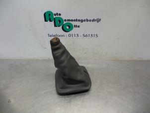 Used Gear stick cover Landrover Discovery I 2.5 TDi 300 Price € 15,00 Margin scheme offered by Autodemontagebedrijf Otte