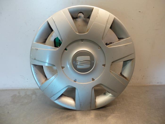 Wheel cover (spare) from a Seat Leon (1P1) 1.9 TDI 105 2006