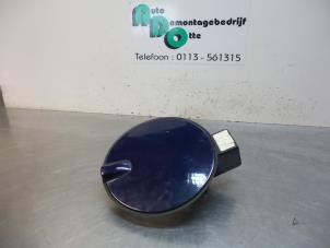 Used Tank cap cover Opel Astra H SW (L35) 1.7 CDTi 16V Price € 10,00 Margin scheme offered by Autodemontagebedrijf Otte