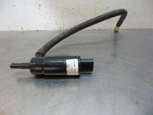 Used Headlight washer pump Audi A6 (C5) 2.4 V6 30V Price € 20,00 Margin scheme offered by Autodemontagebedrijf Otte