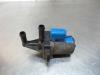 Vacuum valve from a Ford Focus 2, 2004 / 2012 1.6 Ti-VCT 16V, Hatchback, Petrol, 1.596cc, 85kW (116pk), FWD, HXDA; HXDB; SIDA; EURO4, 2004-07 / 2012-09 2005