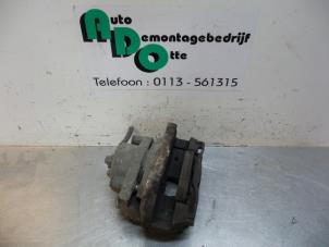 Used Front brake calliper, right Opel Vectra C GTS 2.2 16V Price € 20,00 Margin scheme offered by Autodemontagebedrijf Otte
