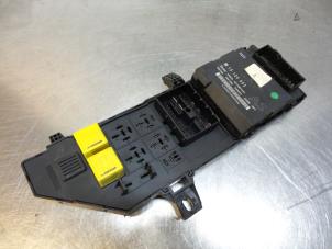 Used Fuse box Opel Vectra C GTS 2.2 16V Price € 50,00 Margin scheme offered by Autodemontagebedrijf Otte