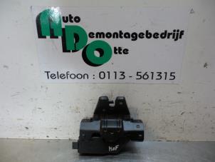 Used Boot lid lock mechanism BMW 3 serie (E46/2) 318 Ci Price € 25,00 Margin scheme offered by Autodemontagebedrijf Otte