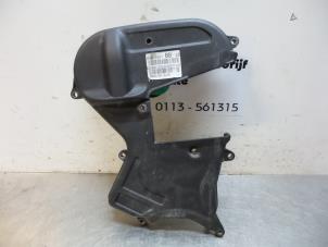 Used Timing cover Ford Fiesta 5 (JD/JH) 1.4 16V Price € 15,00 Margin scheme offered by Autodemontagebedrijf Otte