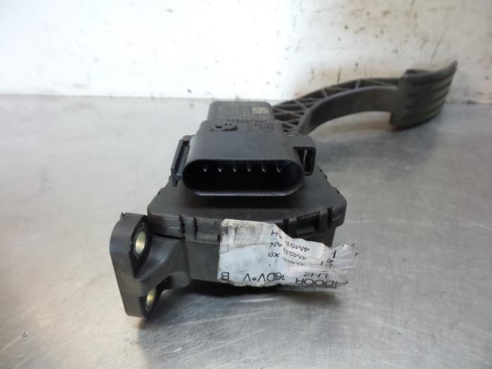 Throttle pedal position sensor Ford Focus 2 Wagon 1.6 TDCi 16V 110