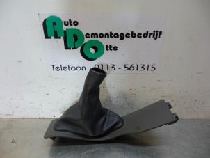 Used Parking brake lever cover Ford Focus 2 Wagon 1.6 TDCi 16V 110 Price € 15,00 Margin scheme offered by Autodemontagebedrijf Otte