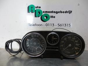 Gebrauchte Instrumentenbrett Mercedes /8 (W115) 200 Preis € 50,00 Margenregelung angeboten von Autodemontagebedrijf Otte