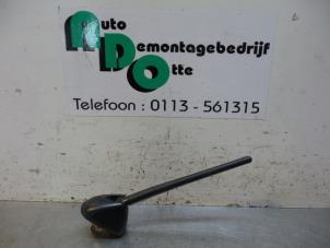Used Antenna Hyundai Matrix 1.6 16V Price € 25,00 Margin scheme offered by Autodemontagebedrijf Otte
