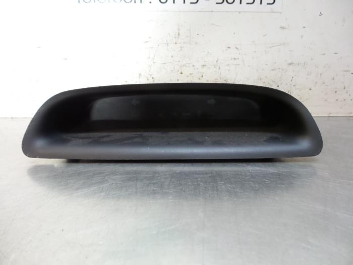 Begagnade Innerdisplay Hyundai Matrix 1.6 16V Pris € 30,00 Marginaltabell erbjuds av Autodemontagebedrijf Otte