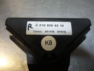 Sensor (övriga) från en Mercedes E-Klasse 1996