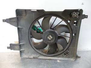 Used Cooling fans Renault Grand Scénic II (JM) 2.0 16V Price € 25,00 Margin scheme offered by Autodemontagebedrijf Otte