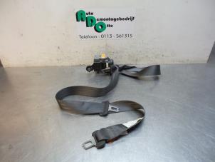 Used Rear seatbelt, centre Chevrolet Kalos (SF48) 1.2 Price € 15,00 Margin scheme offered by Autodemontagebedrijf Otte