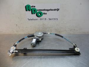 Usados Mecanismo de ventanilla de 4 puertas derecha delante Fiat Multipla (186) 1.6 16V 100 SX,ELX Precio € 50,00 Norma de margen ofrecido por Autodemontagebedrijf Otte
