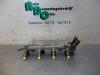 Fuel injector nozzle from a Volkswagen Polo III (6N2), 1999 / 2001 1.4 16V 75, Hatchback, Petrol, 1.390cc, 55kW (75pk), FWD, AUA, 1999-10 / 2001-09, 6NZ1 2000