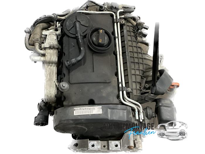 Engine from a Volkswagen Passat Variant (3C5) 2.0 TDI 16V 135 2007