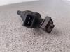 Injector (petrol injection) from a BMW 3 serie (E46/2) 328 Ci 24V 1999