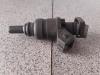 Injector (petrol injection) from a BMW 3 serie (E46/2) 328 Ci 24V 1999