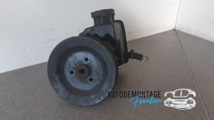 Gebrauchte Lenkkraftverstärker Pumpe Mercedes Vito (639.6) 2.2 109 CDI 16V Preis € 50,00 Margenregelung angeboten von Franken Autodemontage B.V.