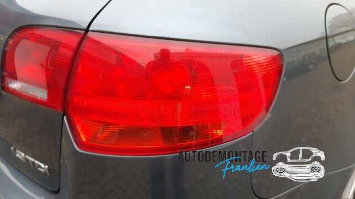 Taillight, right from a Audi A3 Sportback (8PA) 1.9 TDI 2004