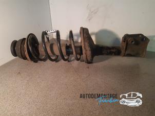 Used Front shock absorber rod, right Renault Kangoo Express (FC) 1.5 dCi 60 Price on request offered by Franken Autodemontage B.V.