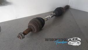 Used Front drive shaft, right Renault Clio III (BR/CR) 1.4 16V Price on request offered by Franken Autodemontage B.V.