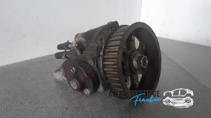 Used Mechanical fuel pump Toyota Avensis (T25/B1B) 2.0 16V D-4D 115 Price on request offered by Franken Autodemontage B.V.