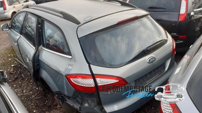 Tailgate from a Ford Mondeo IV Wagon 1.8 TDCi 125 16V 2008