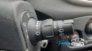 Used Wiper switch Renault Clio III (BR/CR) 1.5 dCi 85 Price on request offered by Franken Autodemontage B.V.