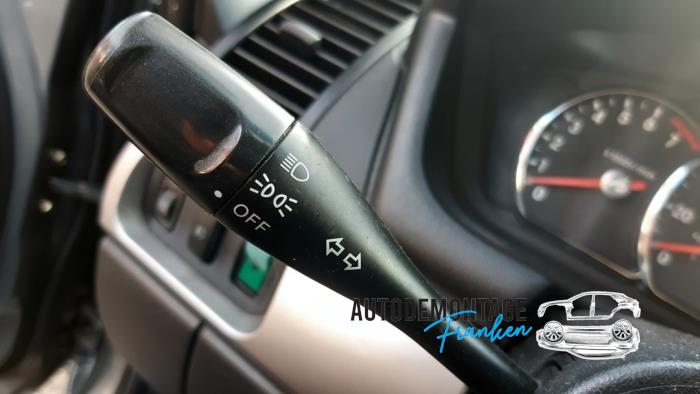 Indicator switch from a Mitsubishi Galant (ED/EF) 2.4 Mivec 16V 2007